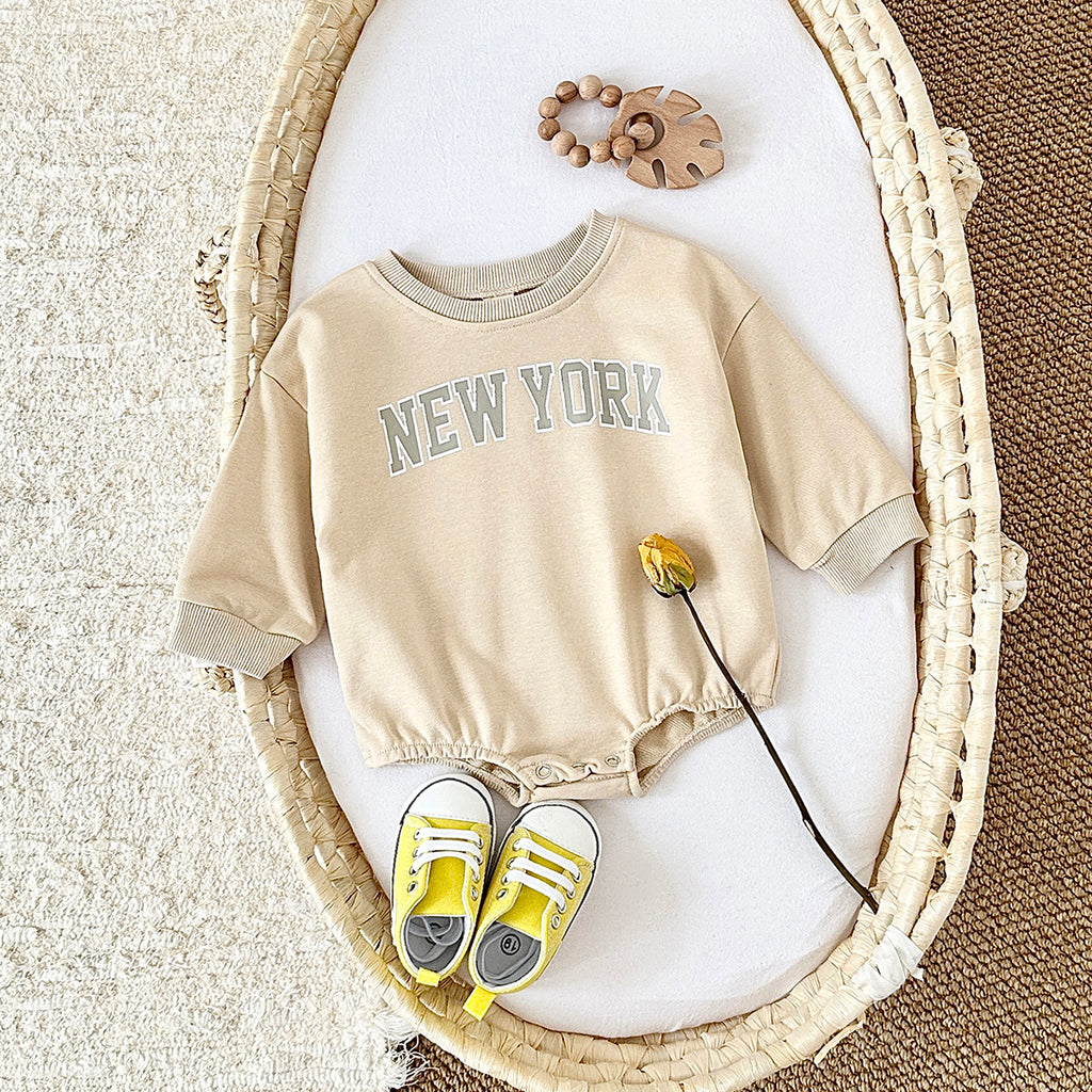 Neutral baby letter pattern printed jumpsuit 1-18 months