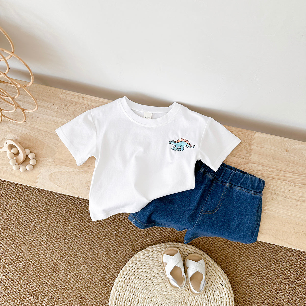 Summer Dinosaur Embroidery Short Sleeve T-shirt & Jeans