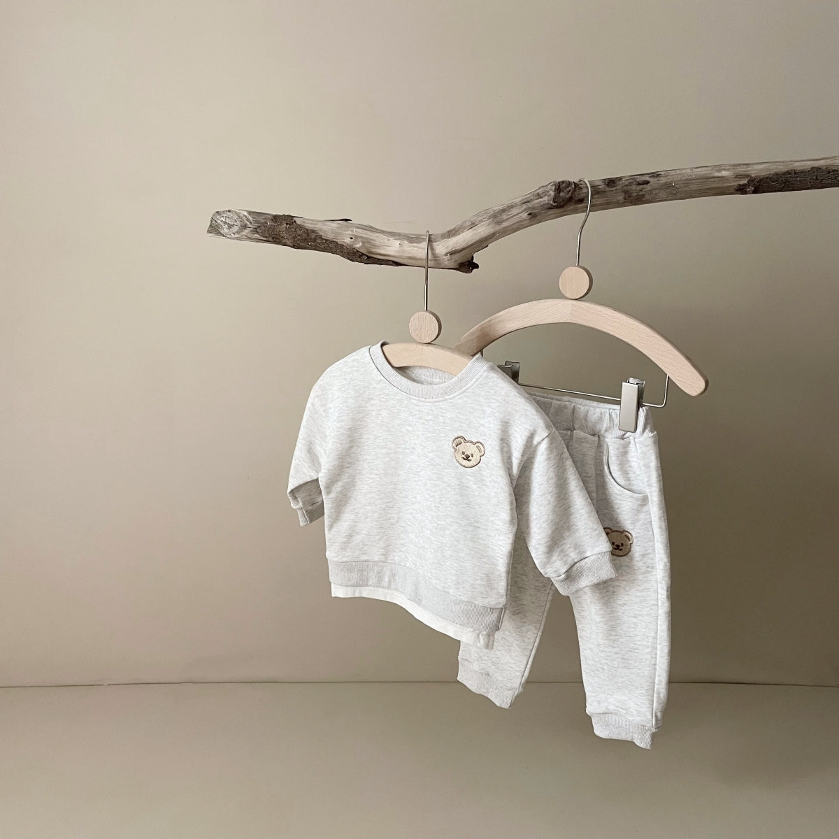 Neutral Bear Baby Outfit Set (0-4 Years)