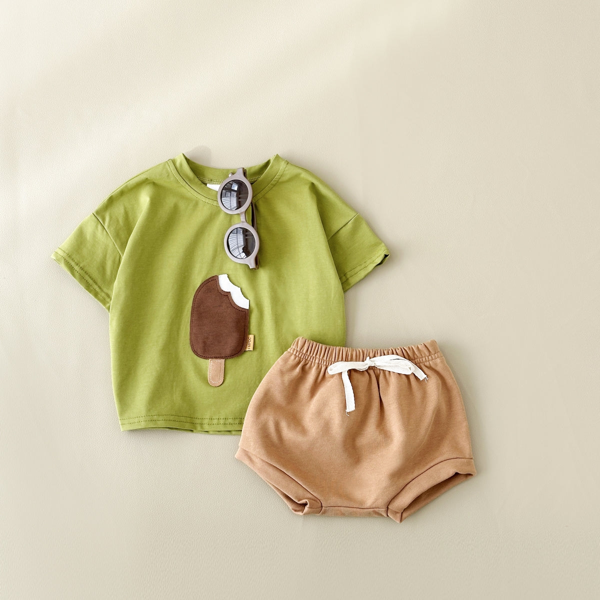 Summer Cute Ice Cream Applique Short Sleeve T-shirt & Shorts