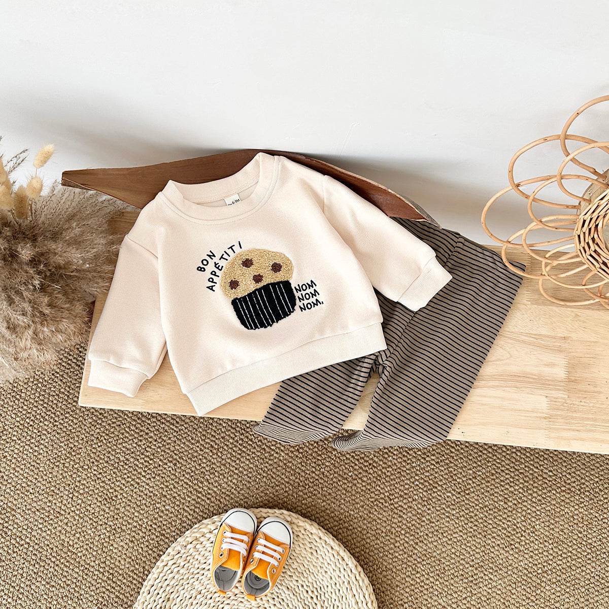 Cute Baby Snack Outfit, 3D Towel Embroidery Sweatshirt With Striped Pants