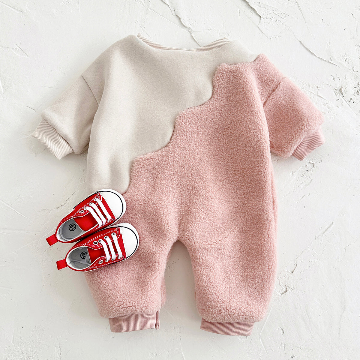 Cute Wavy Spliced Baby Romper, Color Block Sherpa Crewneck Warm Outfit