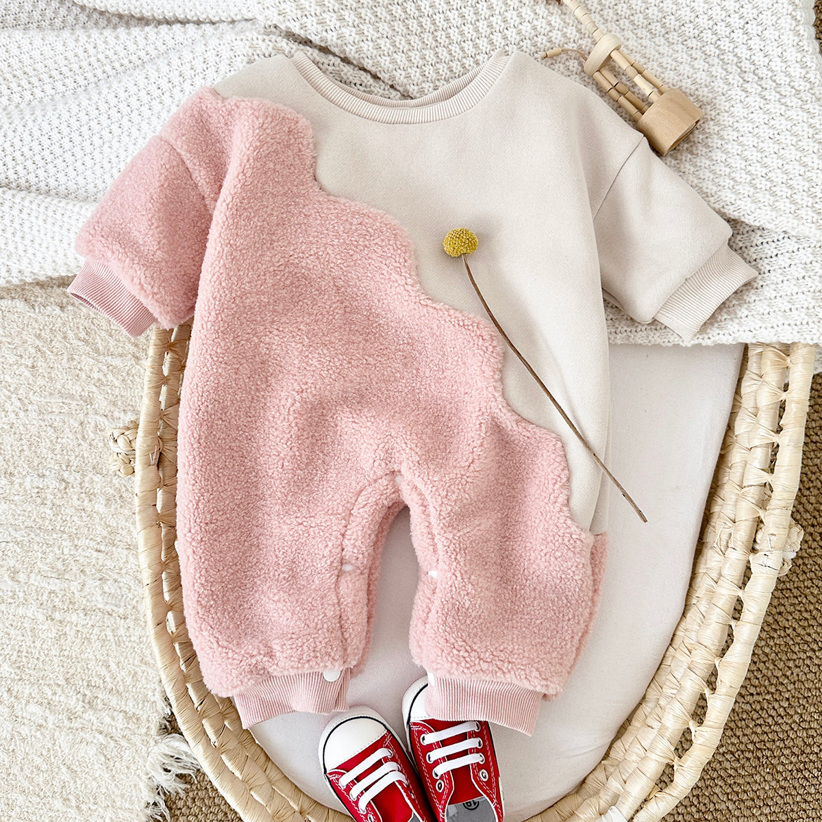 Cute Wavy Spliced Baby Romper, Color Block Sherpa Crewneck Warm Outfit