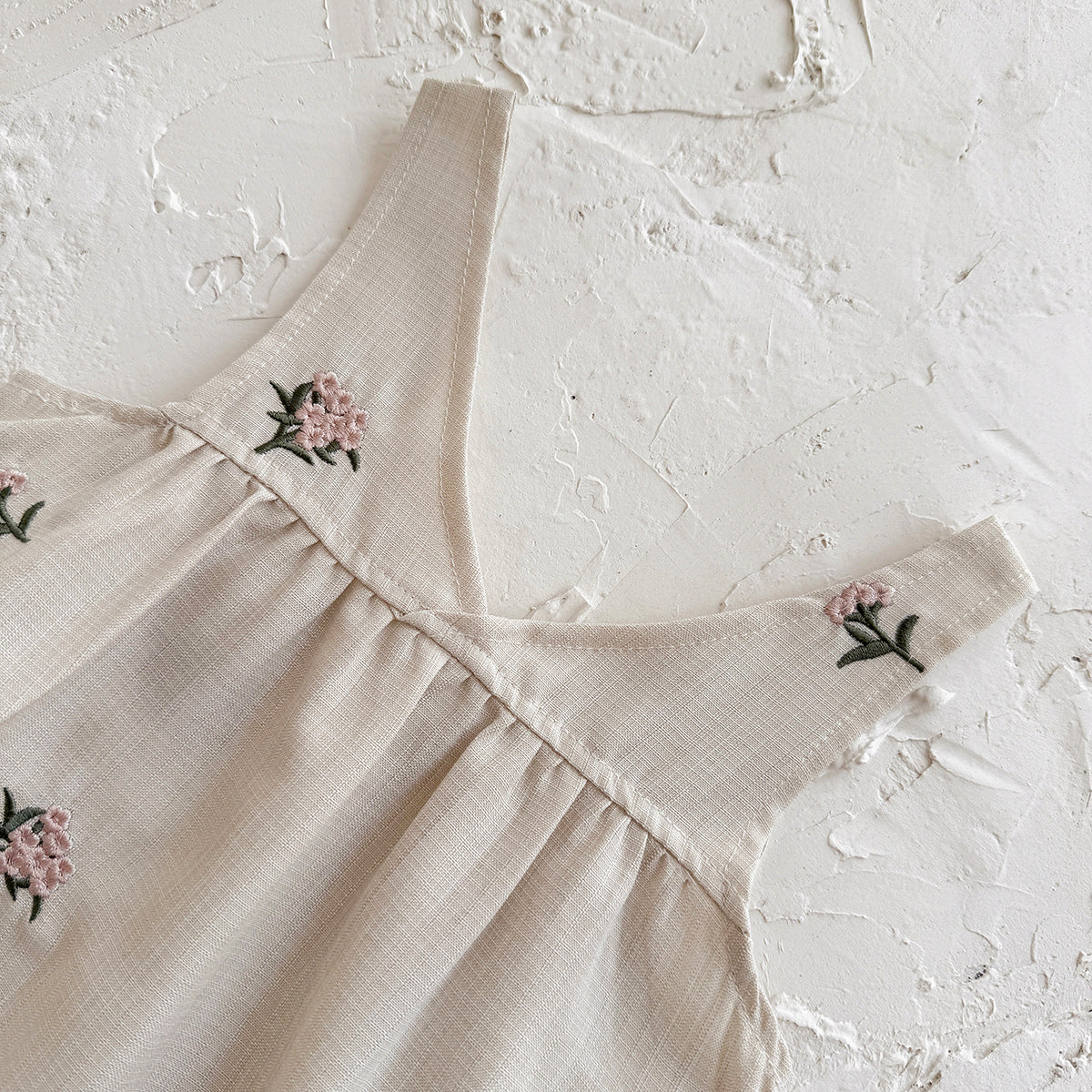 Baby Floral Embroidery Romper & Puff Sleeve Top Set