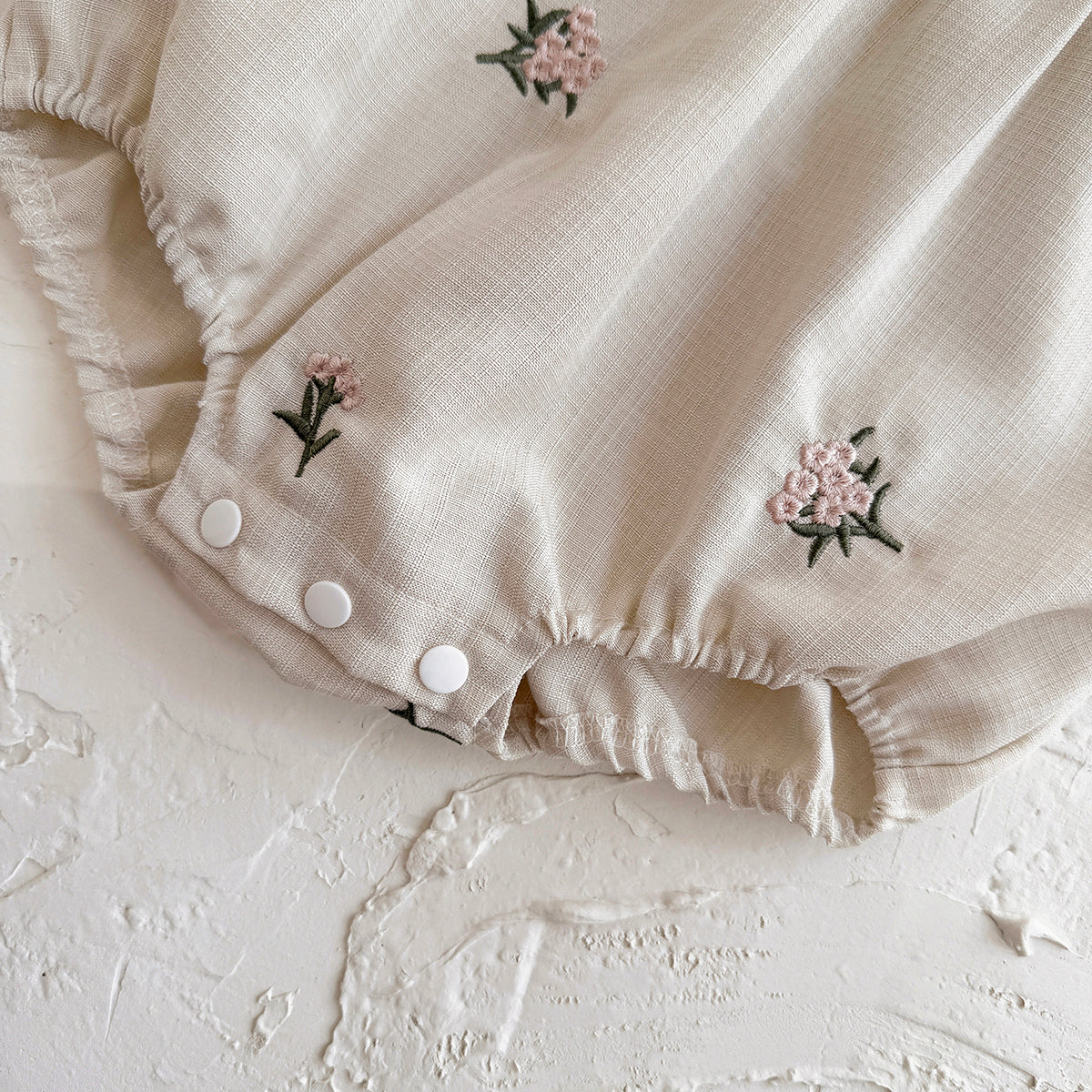 Baby Floral Embroidery Romper & Puff Sleeve Top Set