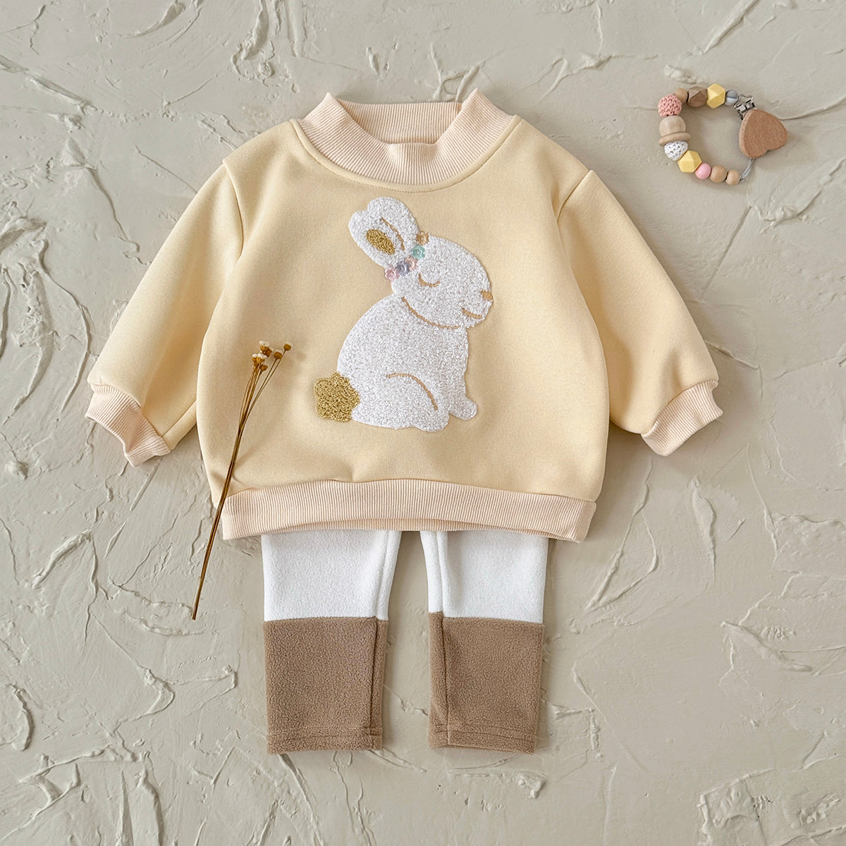 Yellow embroidered rabbit long-sleeved plush set (0-3 years)