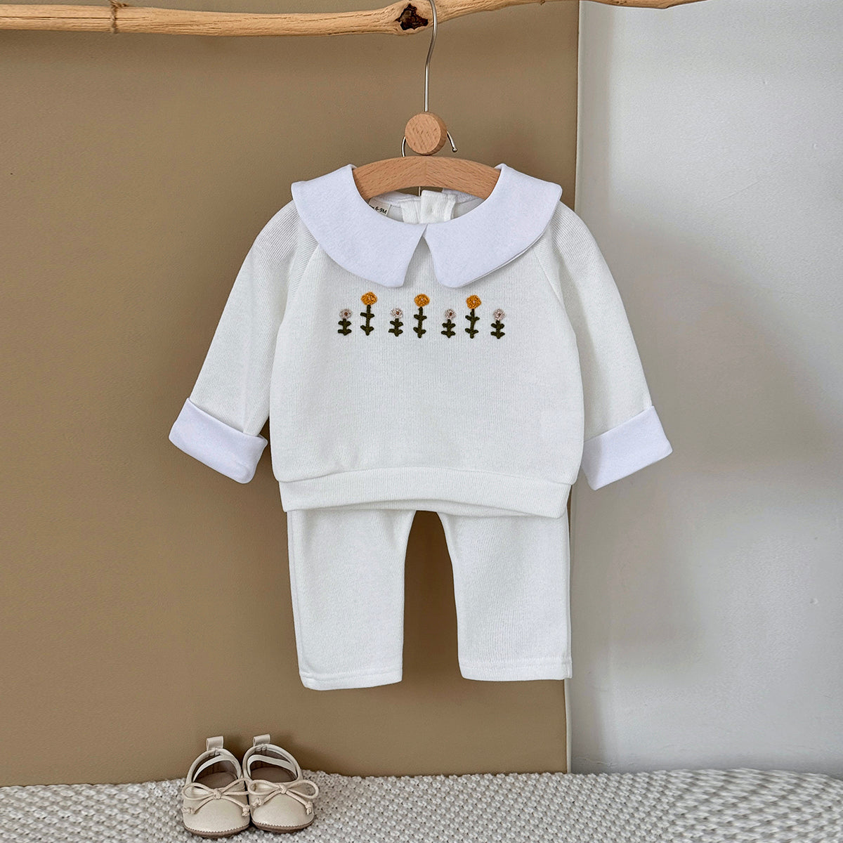 Baby Girl White Flower Embroidered Long Sleeve Set 0-3 Years Old