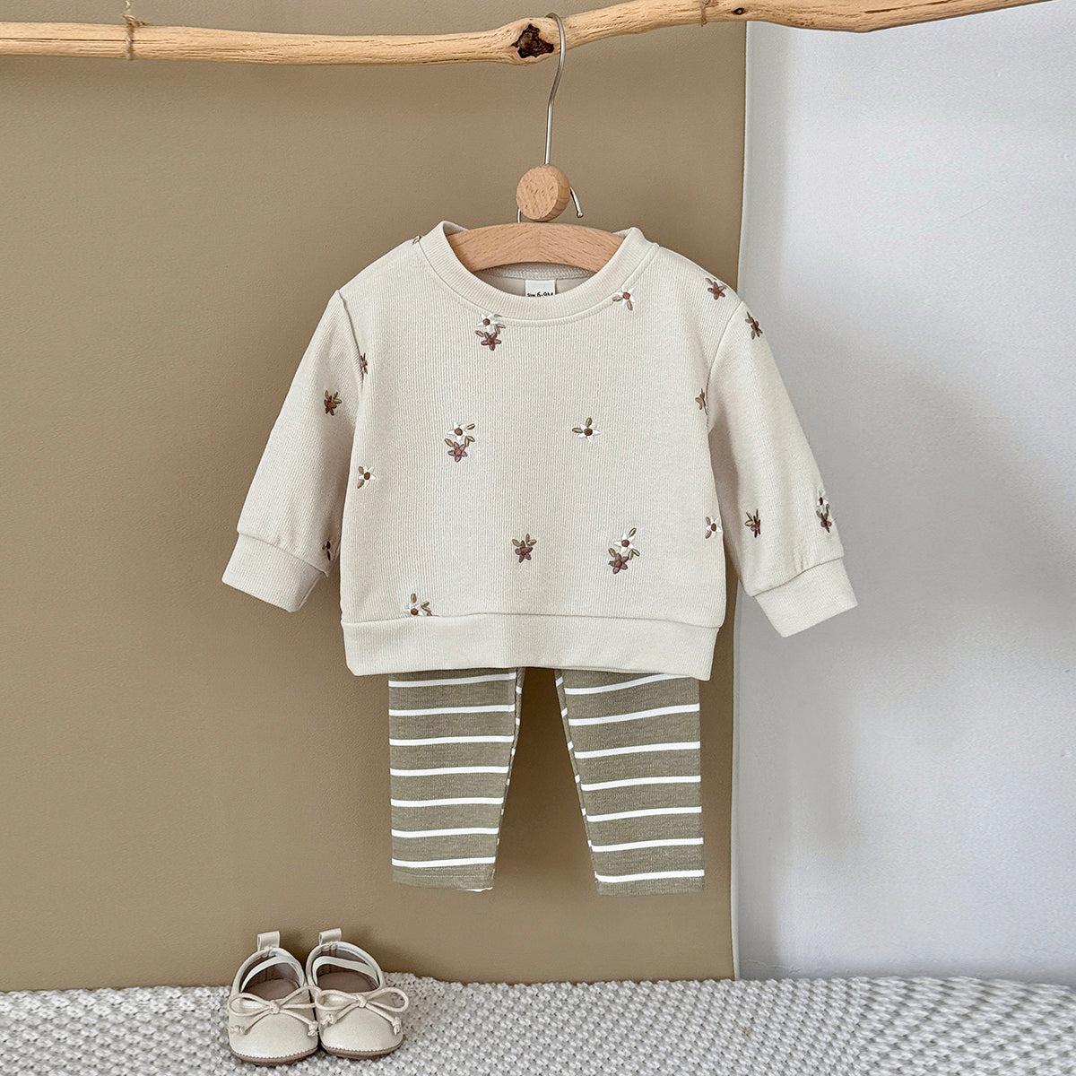 Baby girl floral embroidery pants set for ages 0-3