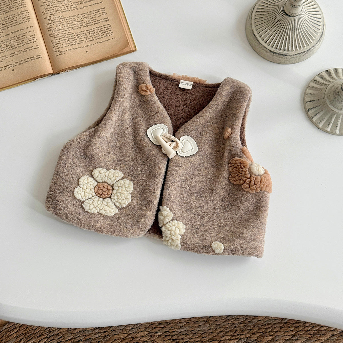 Baby girl flower woolen jacket autumn and winter 0-3 years old
