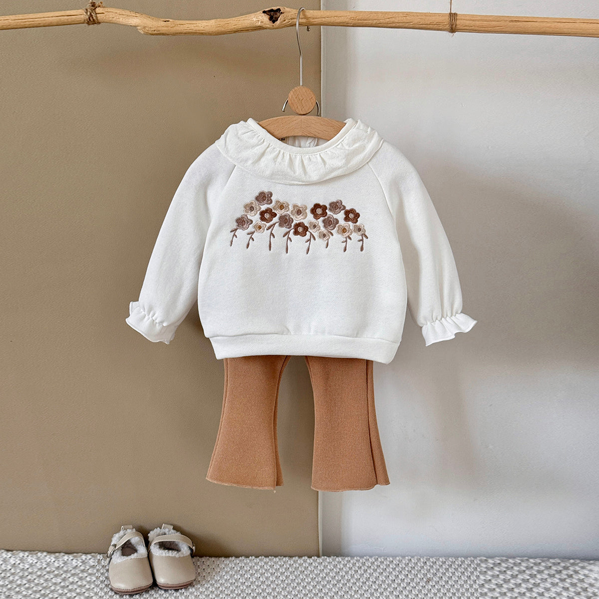 White flower embroidered baby girl pants set