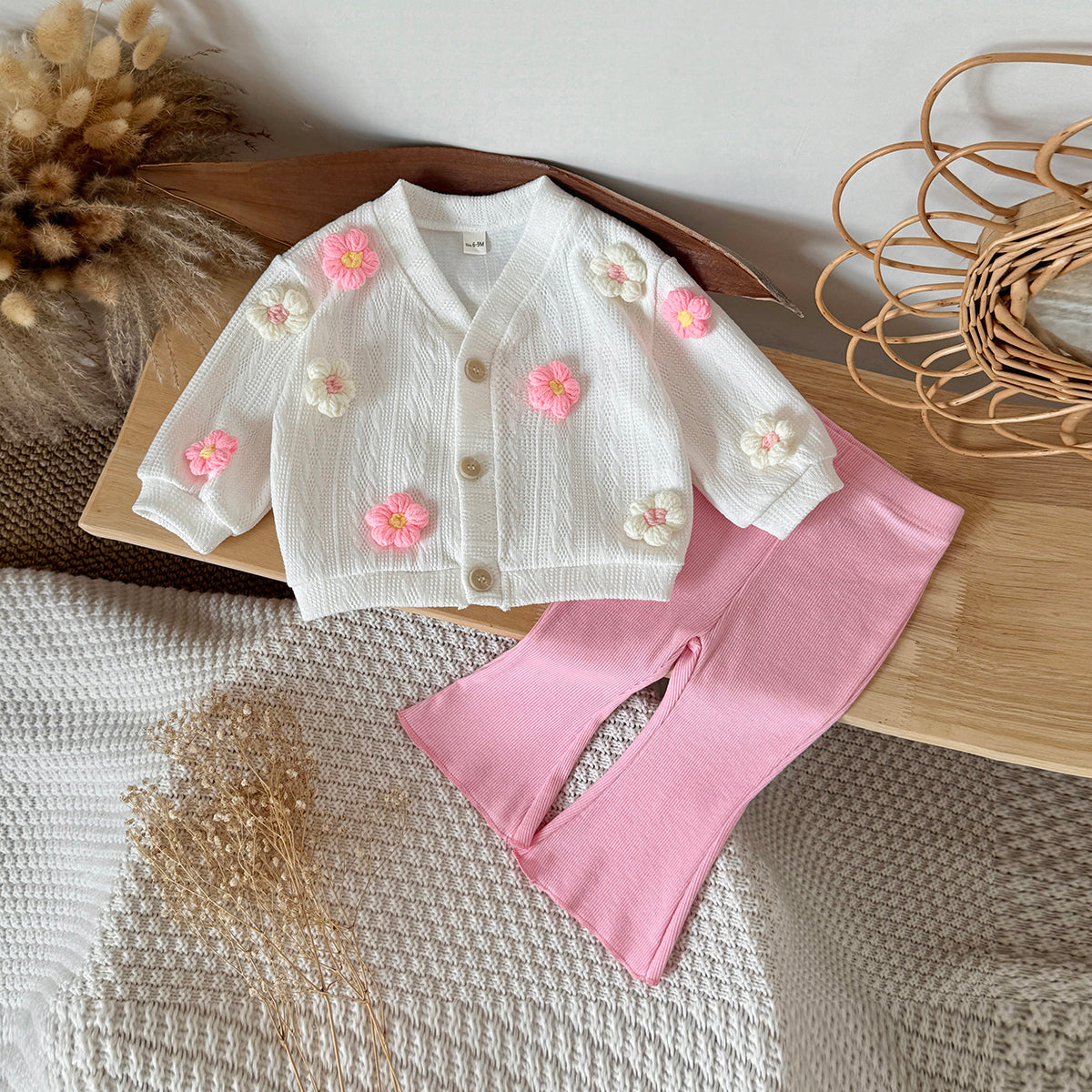 Baby girl three-dimensional flower long sleeved pants set 0-3 years old