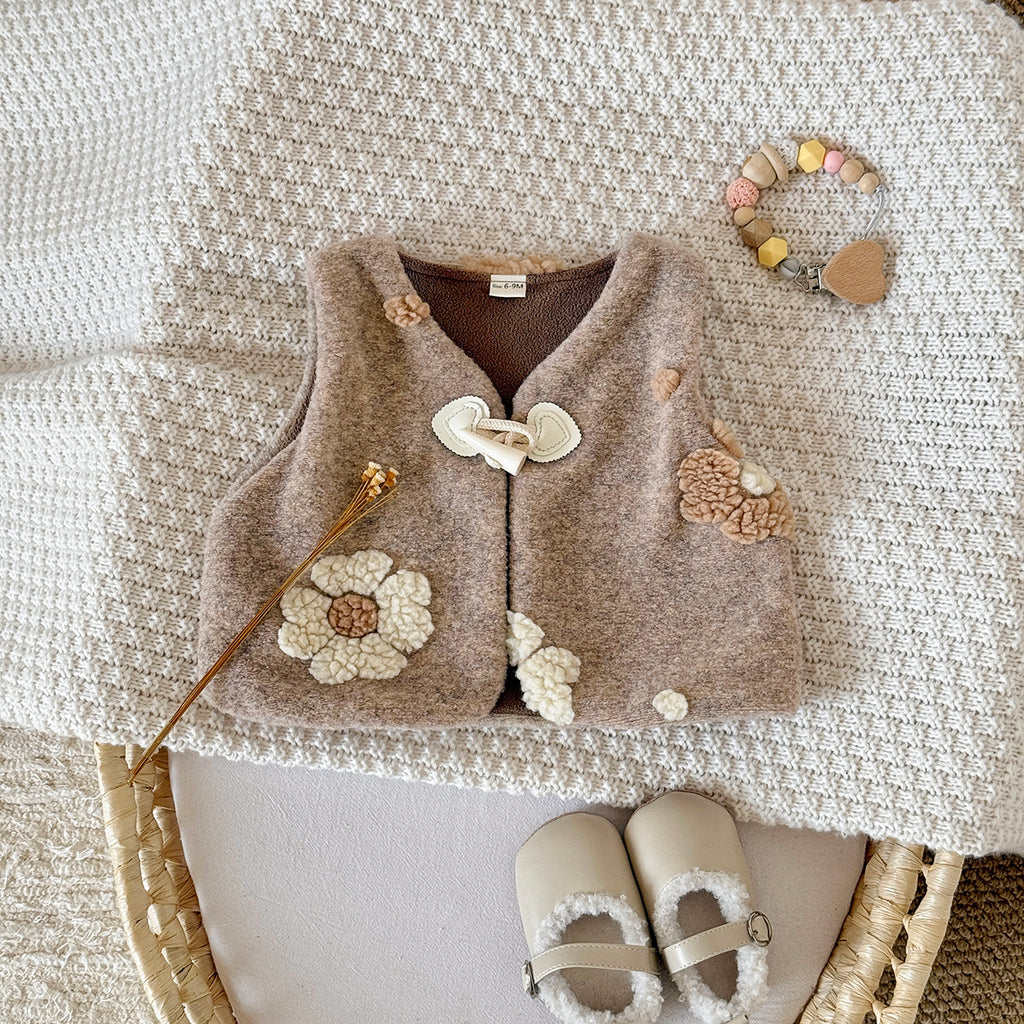 Baby girl flower woolen jacket autumn and winter 0-3 years old