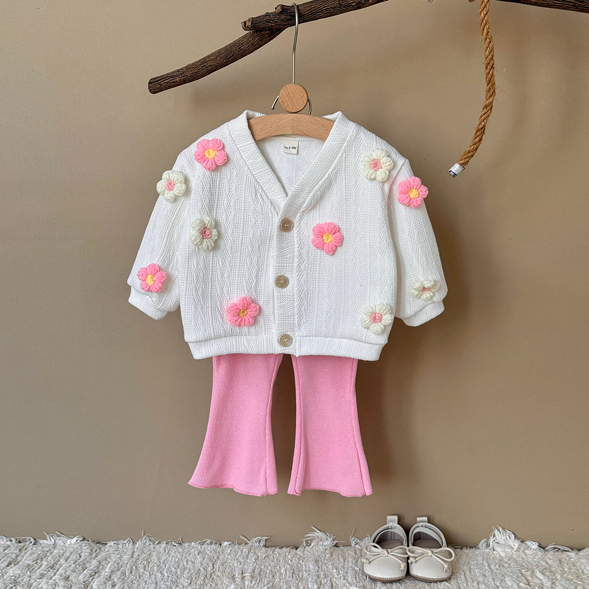 Baby girl three-dimensional flower long sleeved pants set 0-3 years old