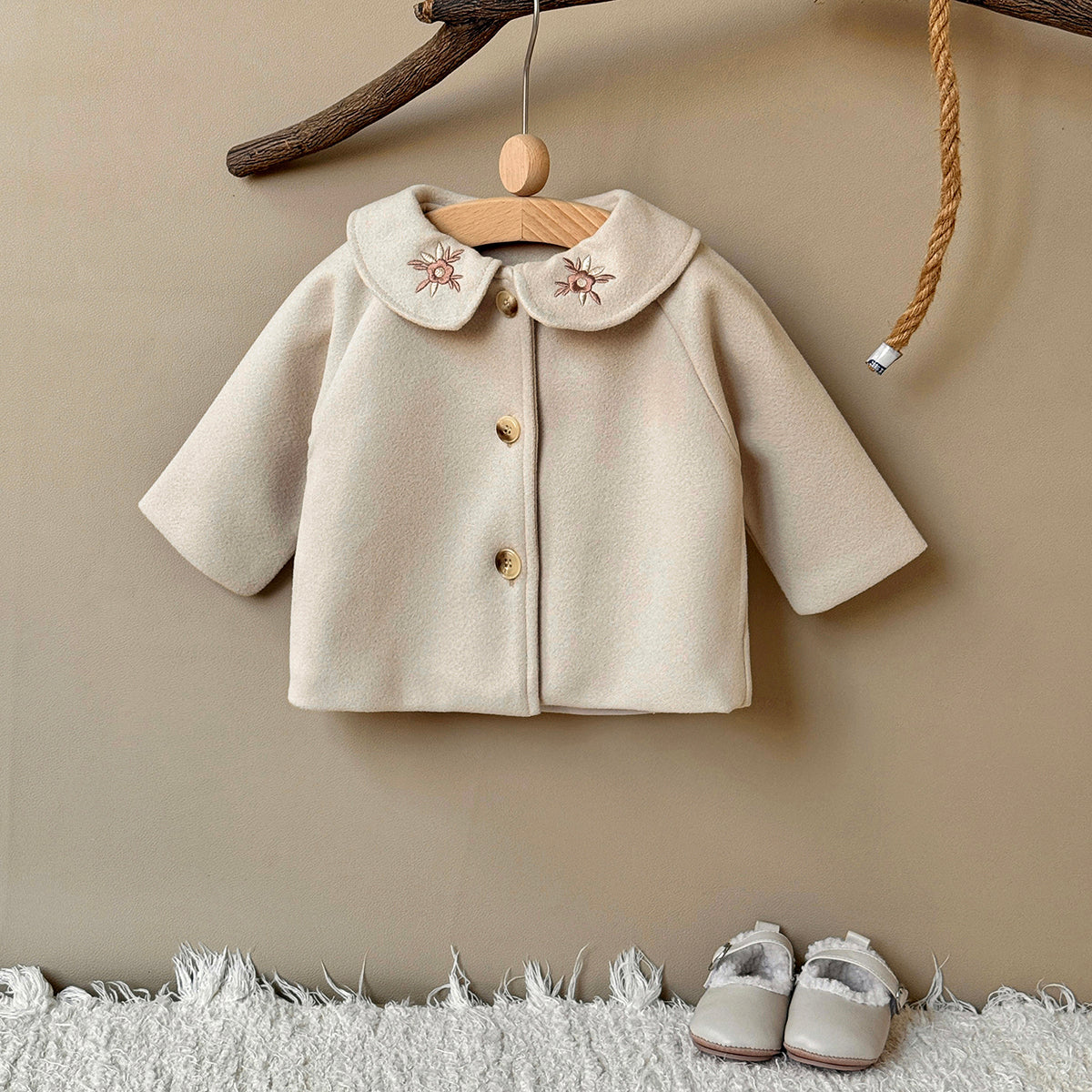 Korean Girls Embroidery Collar Wool Coat Baby Autumn Short Jacket