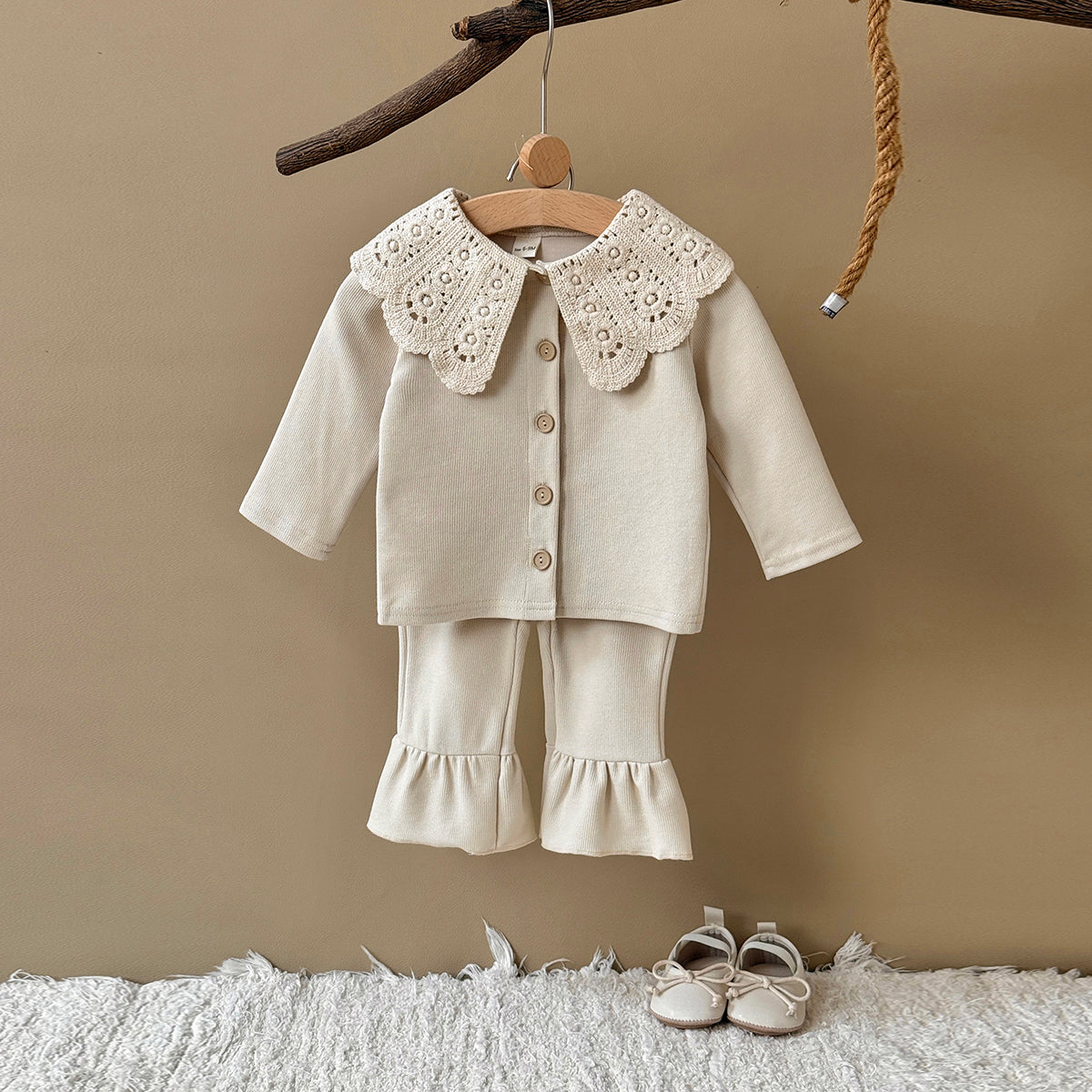 Gentle Beige Girls 2Pcs Set Exquisite Lace Collar Baby Flared Pants Outfit