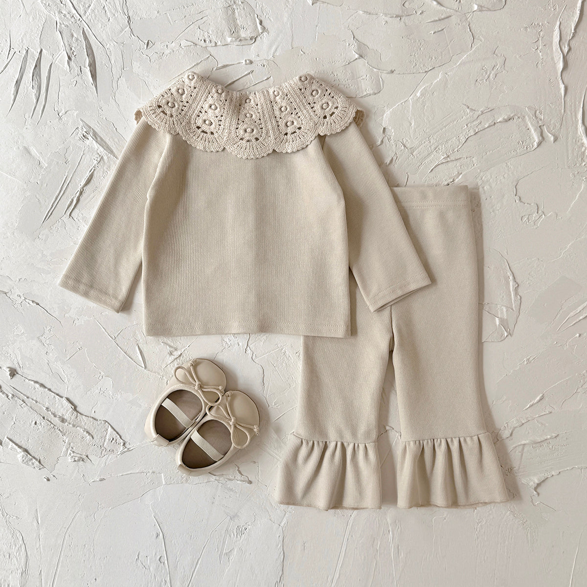 Gentle Beige Girls 2Pcs Set Exquisite Lace Collar Baby Flared Pants Outfit