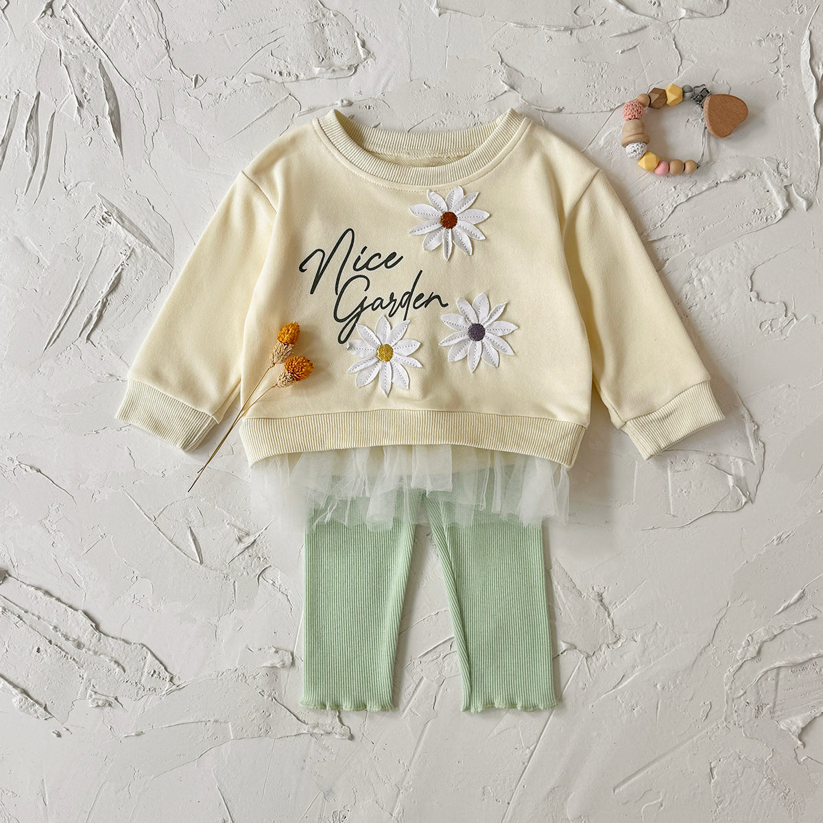 Baby yellow flower patch long sleeve pants set