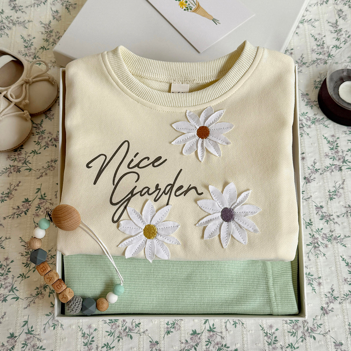 Baby yellow flower patch long sleeve pants set