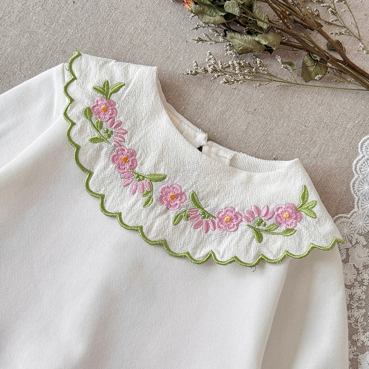 Baby girl white flower embroidered collar pants set