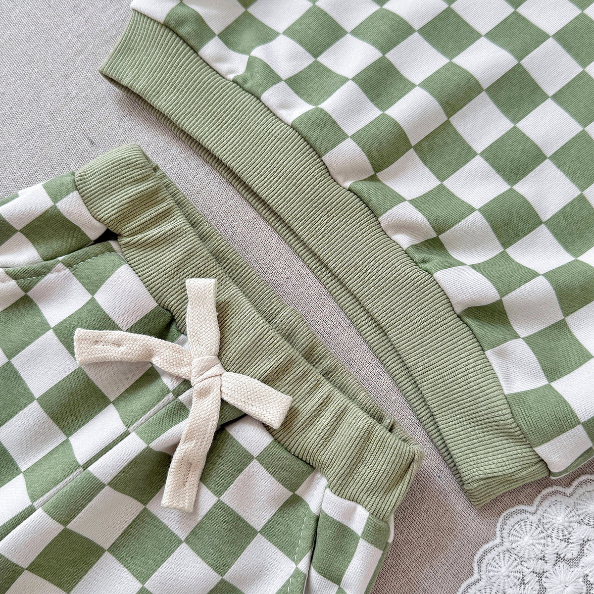 Toddler Checkerboard Print Sweatshirt & Pants 2 Piece Set