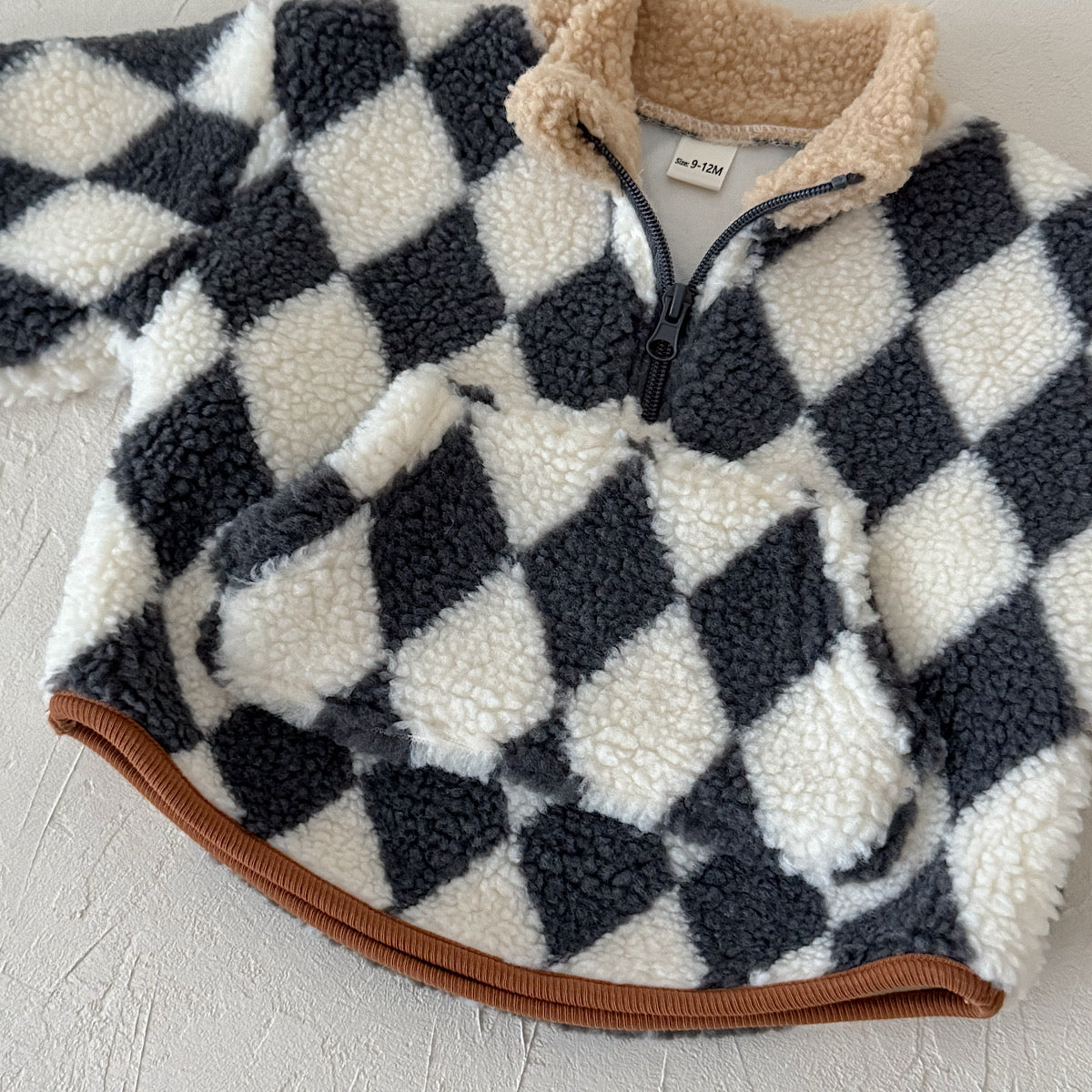 Small Diamond Pattern Fleece Top for Autumn Winter