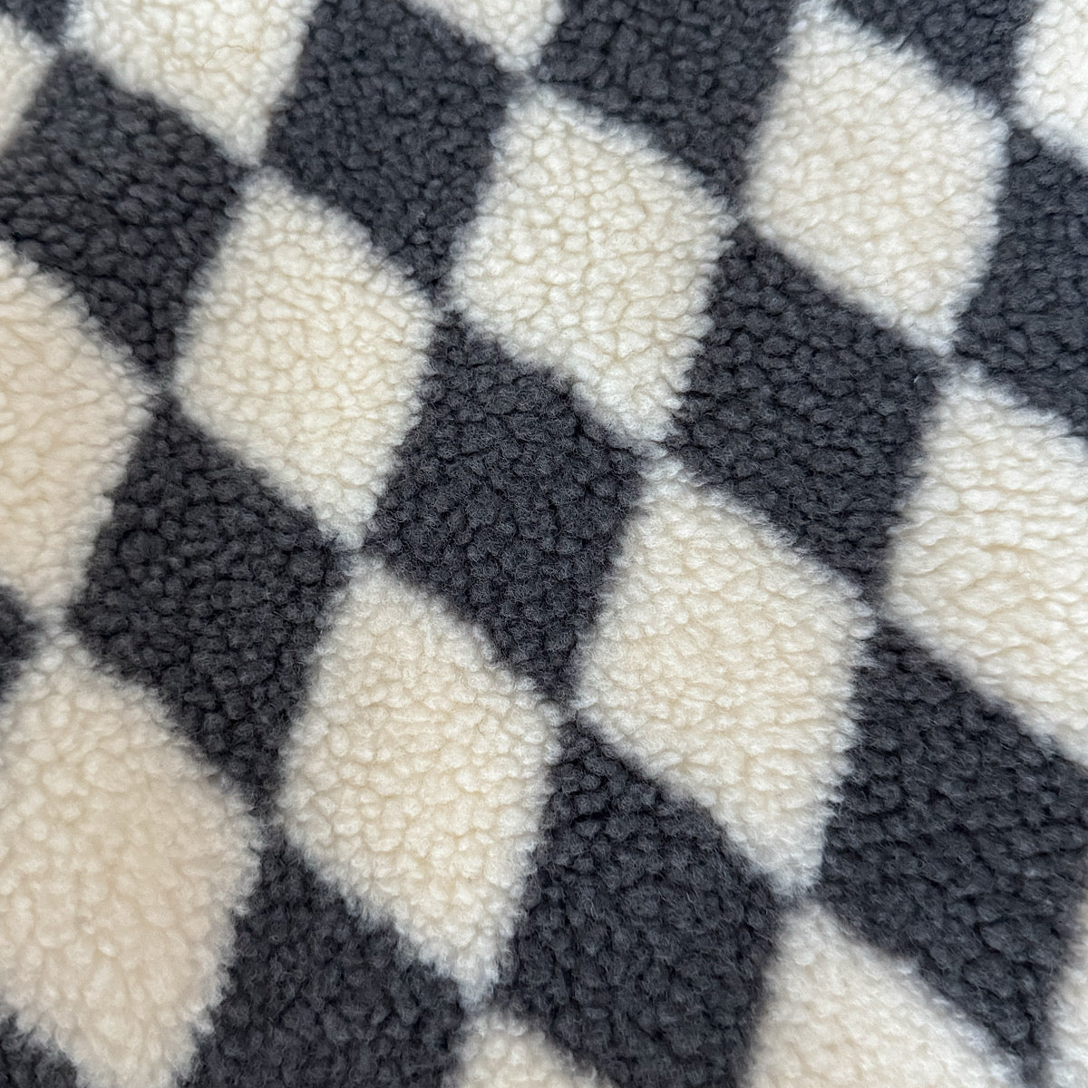 Small Diamond Pattern Fleece Top for Autumn Winter