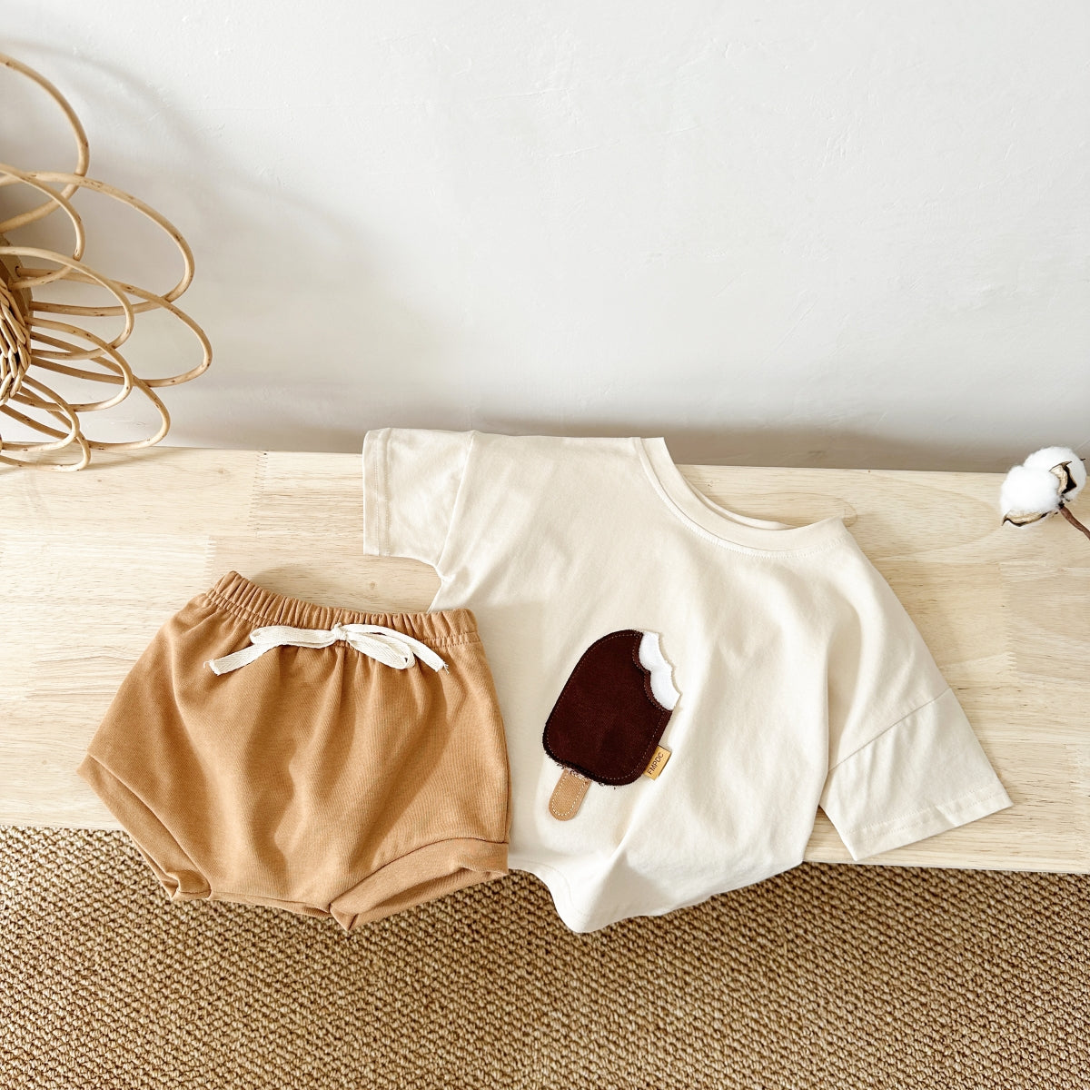 Summer Cute Ice Cream Applique Short Sleeve T-shirt & Shorts
