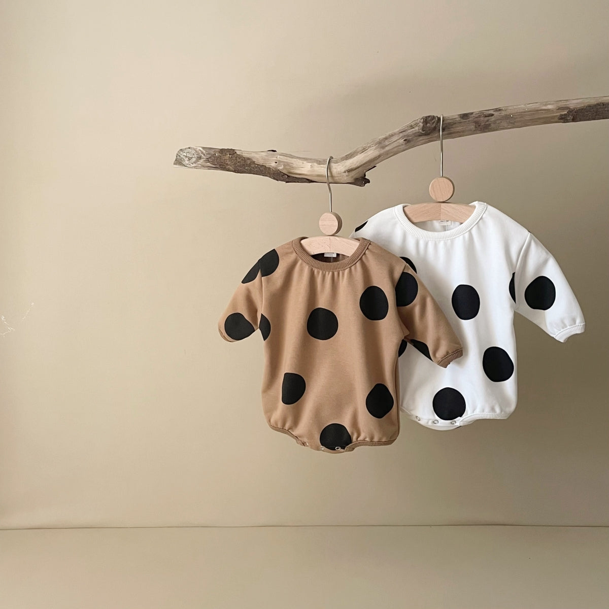 Neutral baby polka dot printed long sleeved jumpsuit 1-18 months