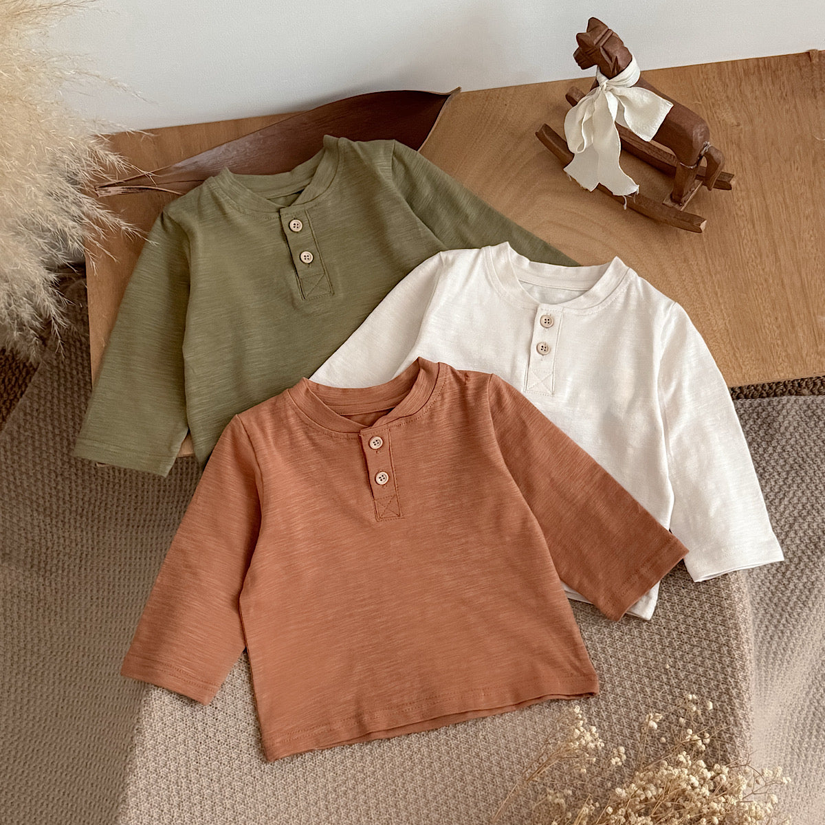 Three-Color T-shirt Set for Spring Autumn
