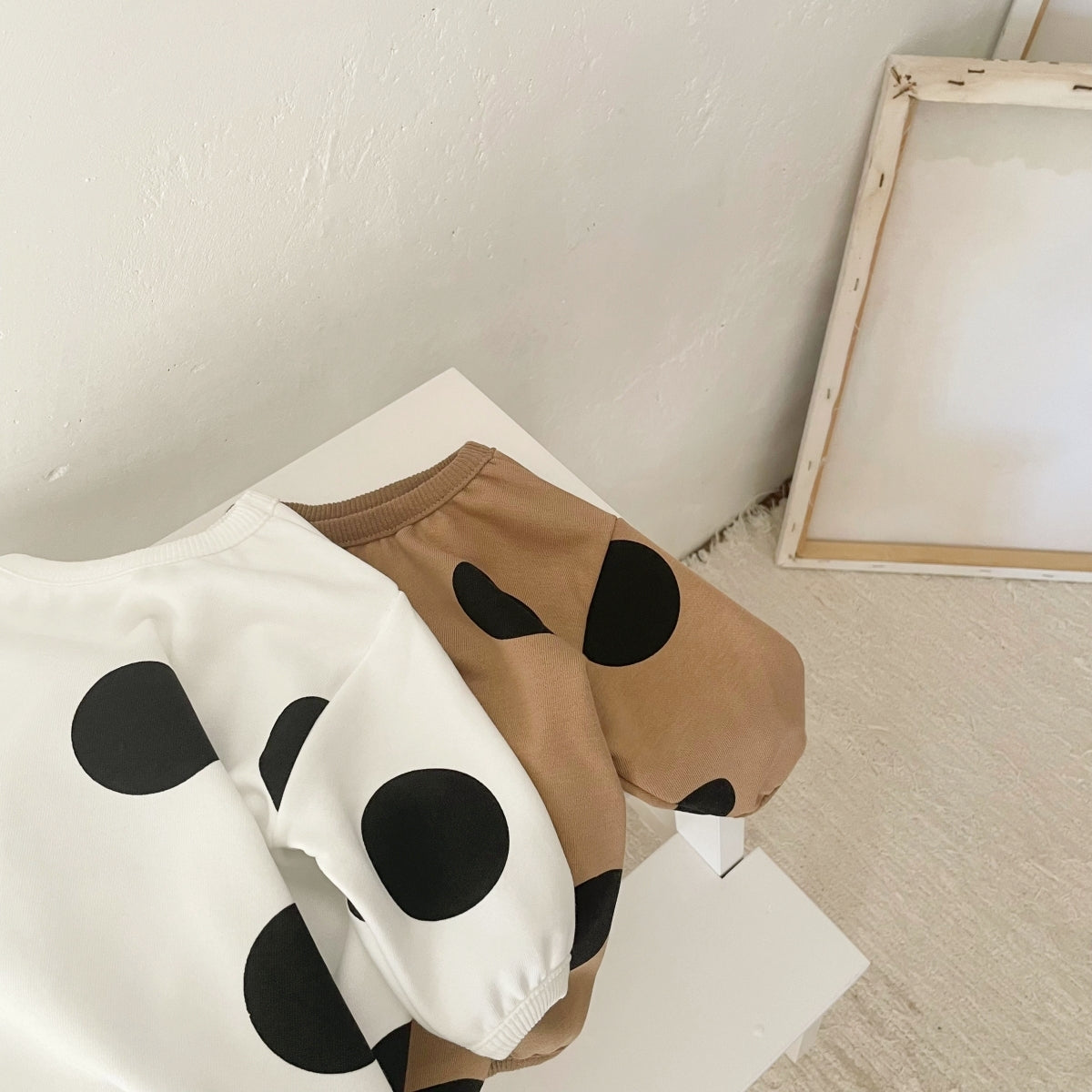 Neutral baby polka dot printed long sleeved jumpsuit 1-18 months