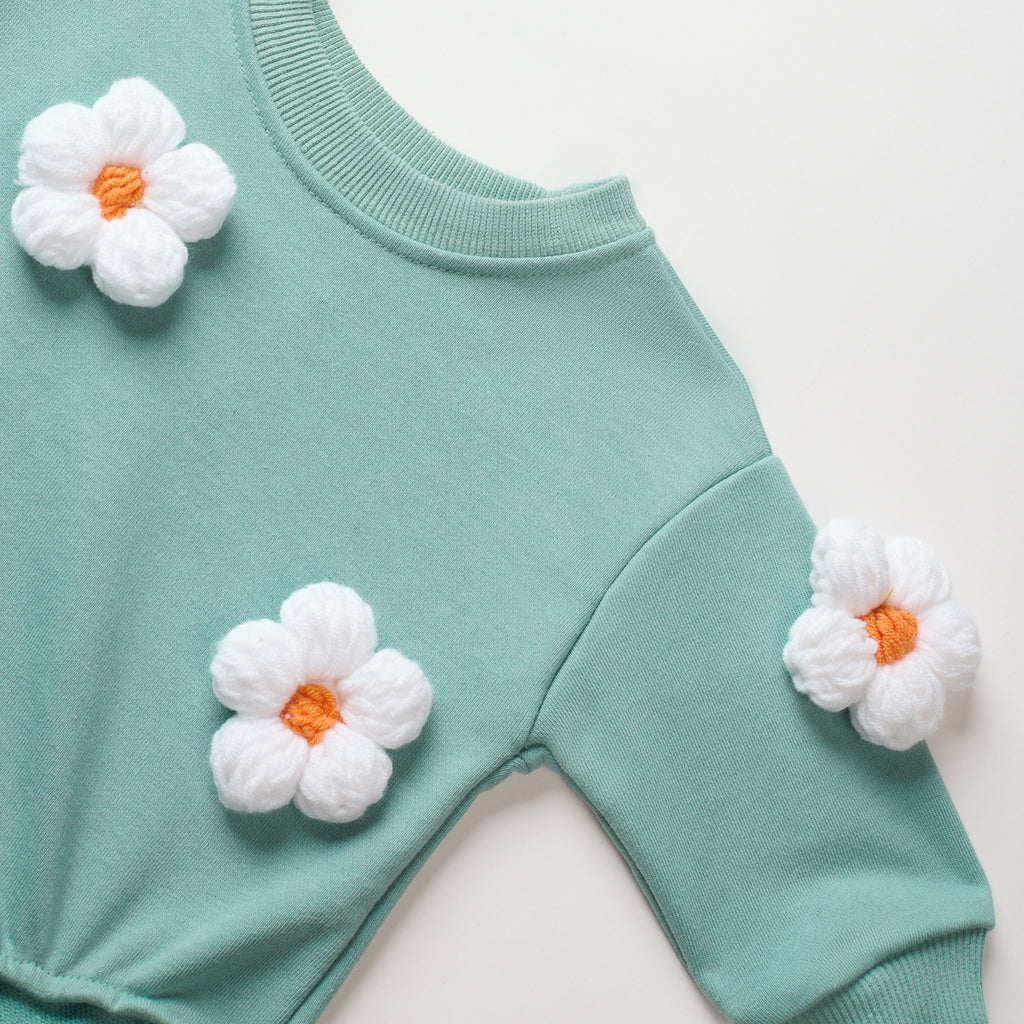Neutral baby flower pattern long sleeved jumpsuit 1-18 months