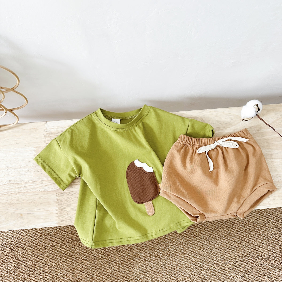 Summer Cute Ice Cream Applique Short Sleeve T-shirt & Shorts