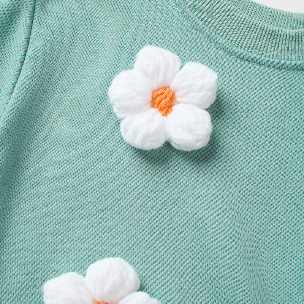Neutral baby flower pattern long sleeved jumpsuit 1-18 months