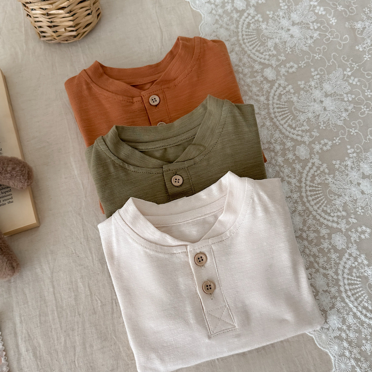 Three-Color T-shirt Set for Spring Autumn