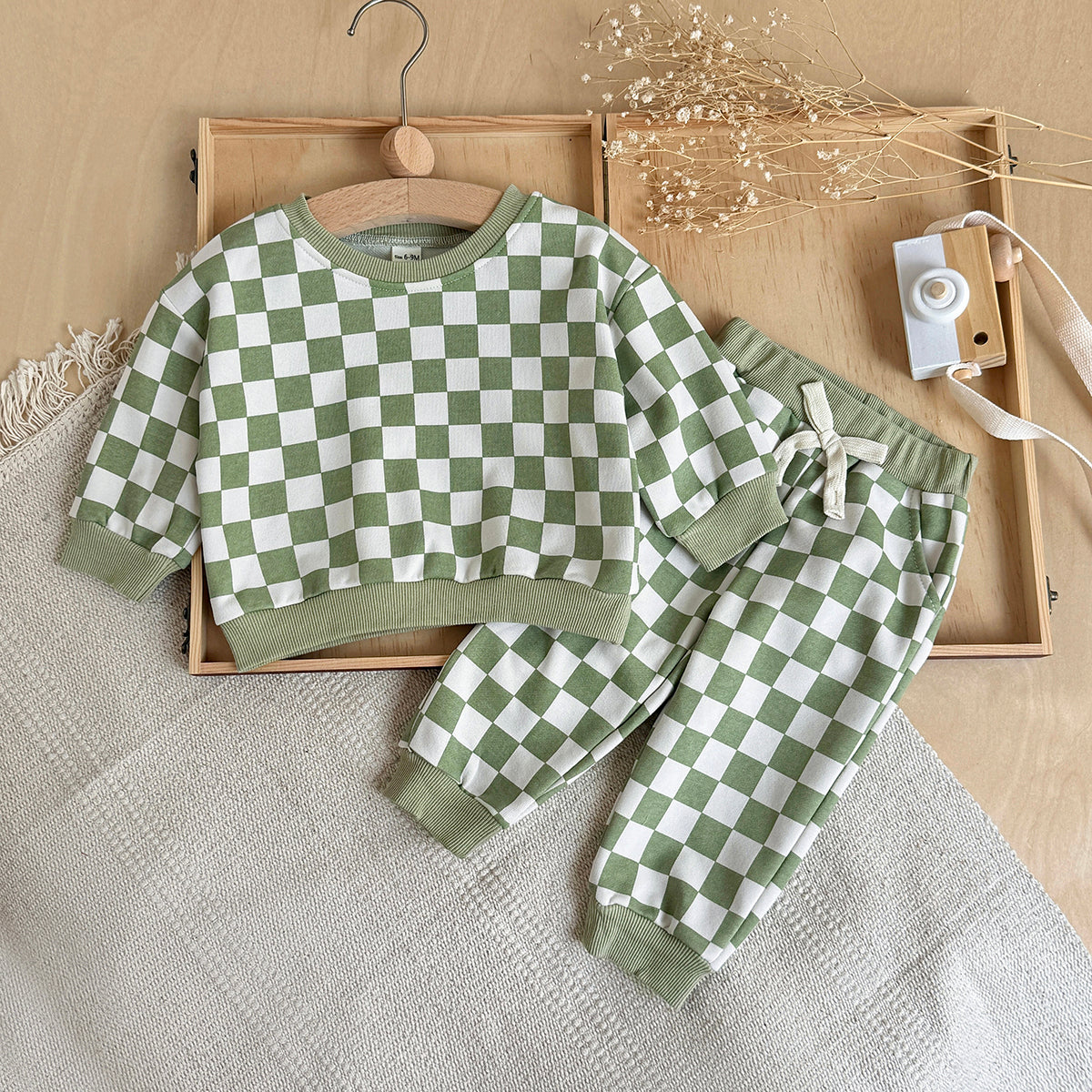 Toddler Checkerboard Print Sweatshirt & Pants 2 Piece Set